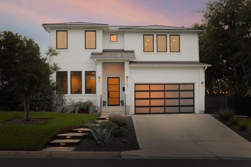 Virtual tour of 2411 Elmglen DR