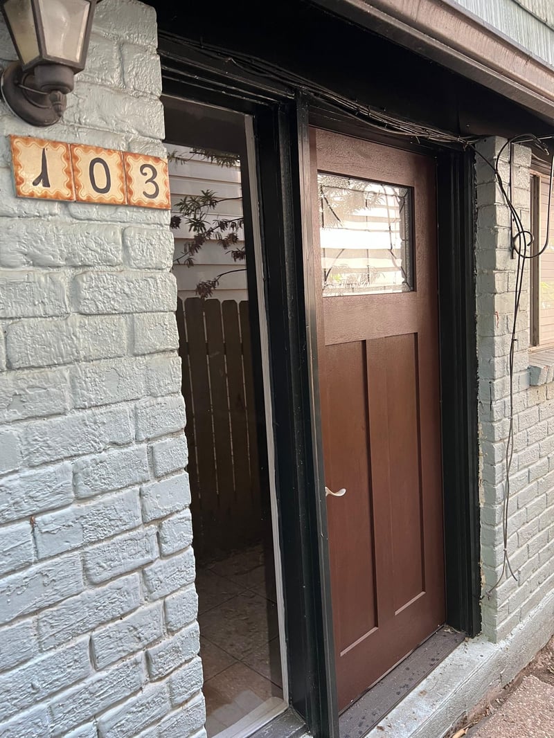 Virtual tour of 2413 Leon St Unit #103