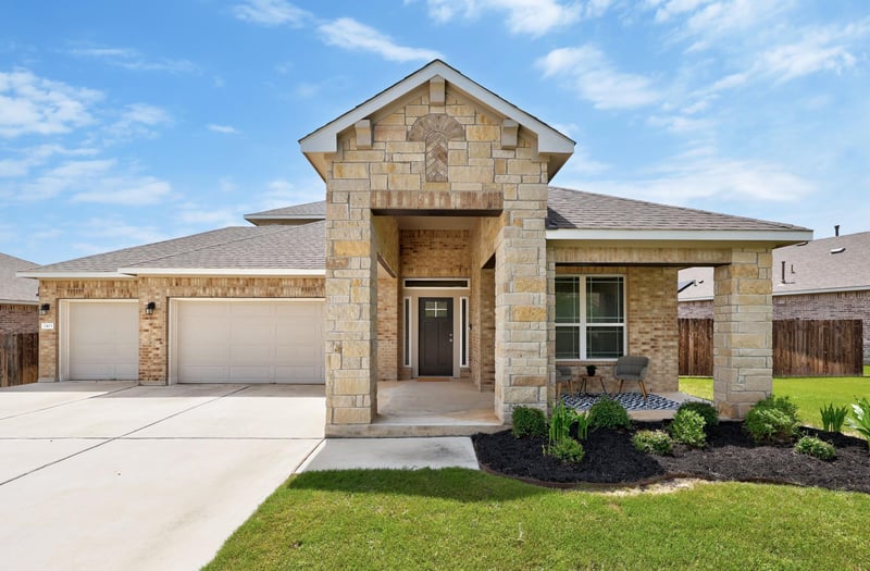 Virtual tour of 2413 Star Hill Ranch ST