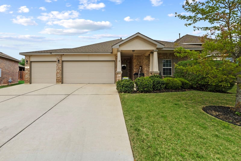 Virtual tour of 2417 Bridges Ranch RD