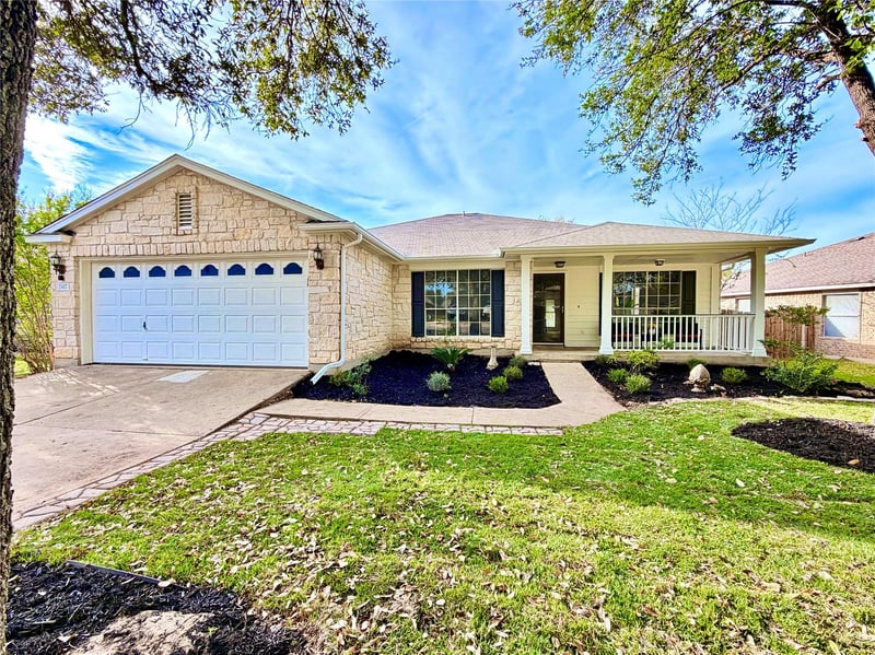 Virtual tour of 2417 Hallie LN