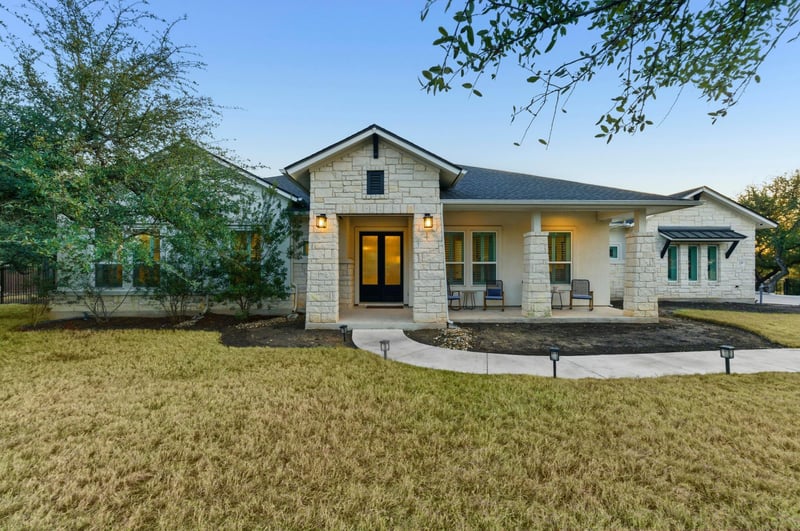 Virtual tour of 242 July Johnson DR