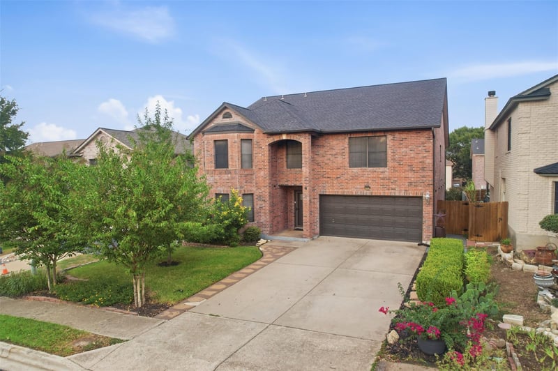 Virtual tour of 2423 Lavendale Ct