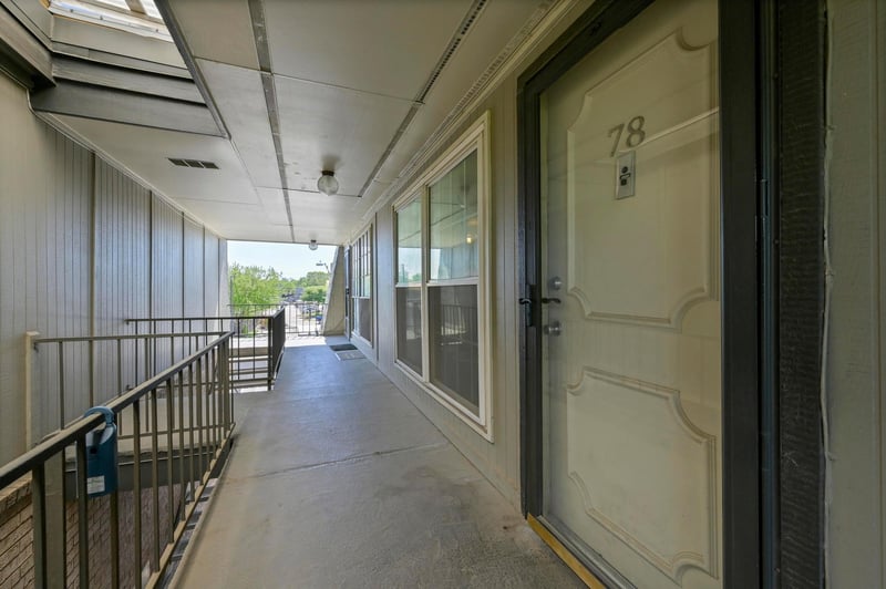 Virtual tour of 2425 Ashdale DR Unit #78