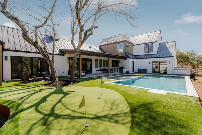 Virtual tour of 243 Emerald Point CV