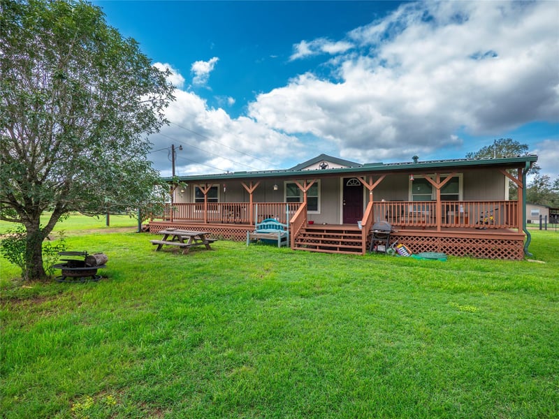 Virtual tour of 243 Highline DR