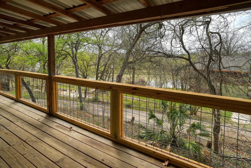 Virtual tour of 243 Riverwood Dr