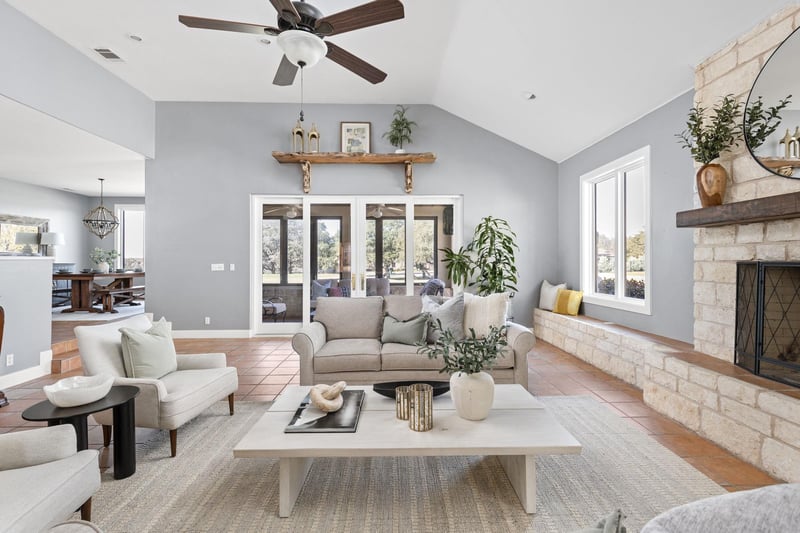 Virtual tour of 2433 Founders CIR