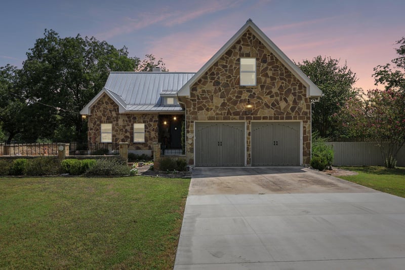 Virtual tour of 246 Blanco DR