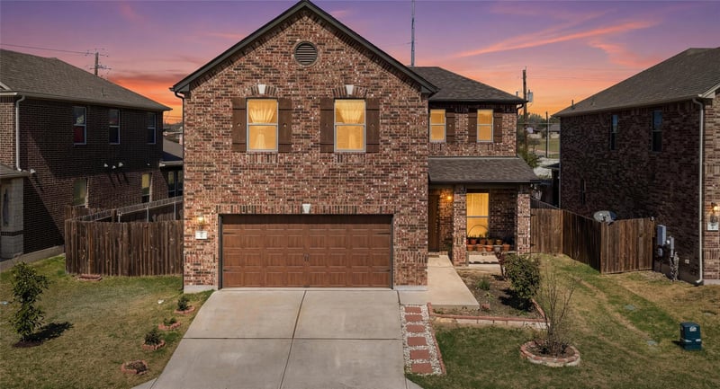 Virtual tour of 2471 Sunrise Rd Unit #2