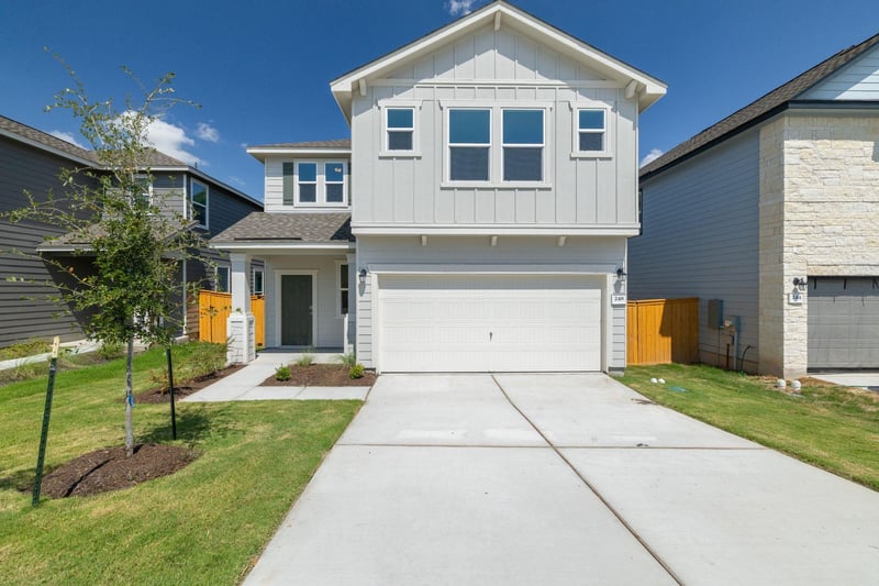 Virtual tour of 248 Feathers ST