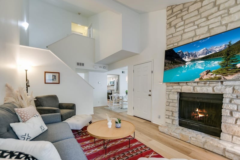 Virtual tour of 2500 Enfield RD Unit #8