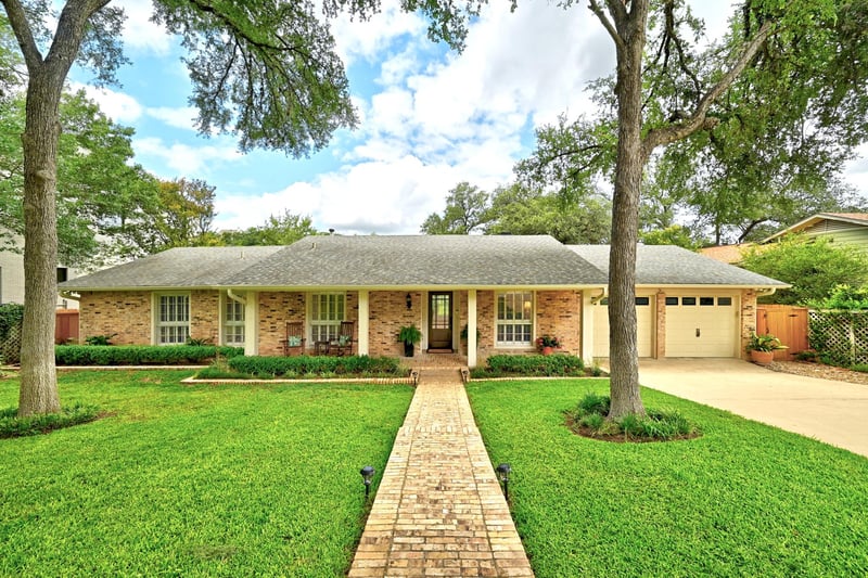 Virtual tour of 2500 Forest Bend DR