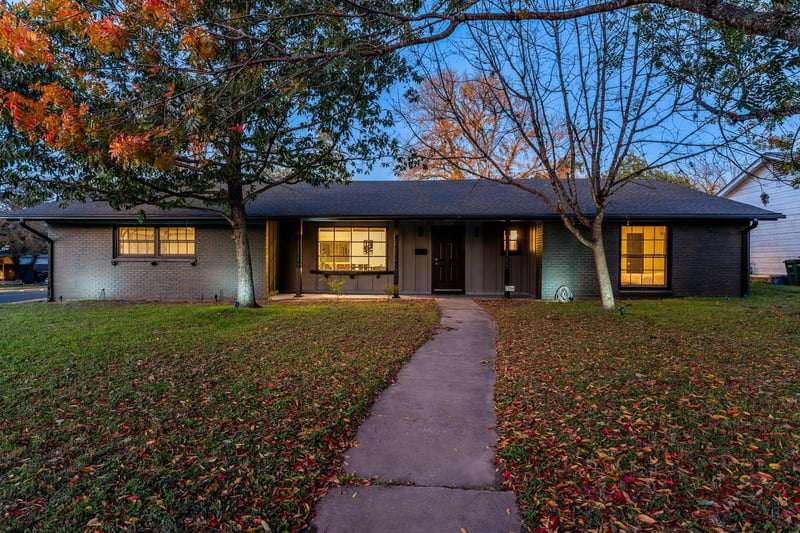 Virtual tour of 2504 Wildgrove DR