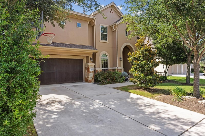 Virtual tour of 2505  Livenza Pl