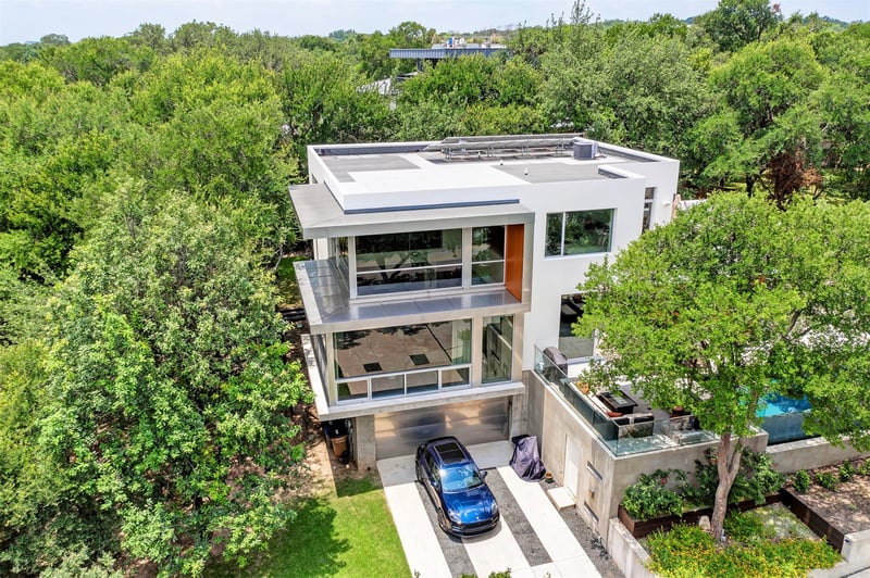 Virtual tour of 2505 Stratford DR