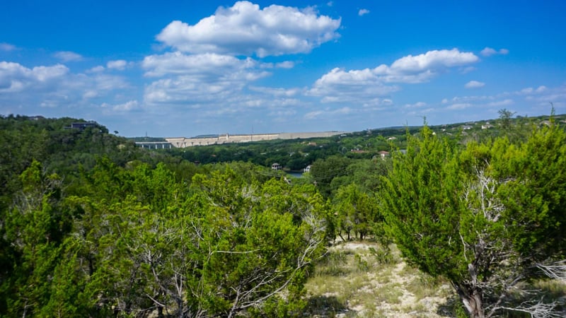 Virtual tour of 2506 Geronimo TRL