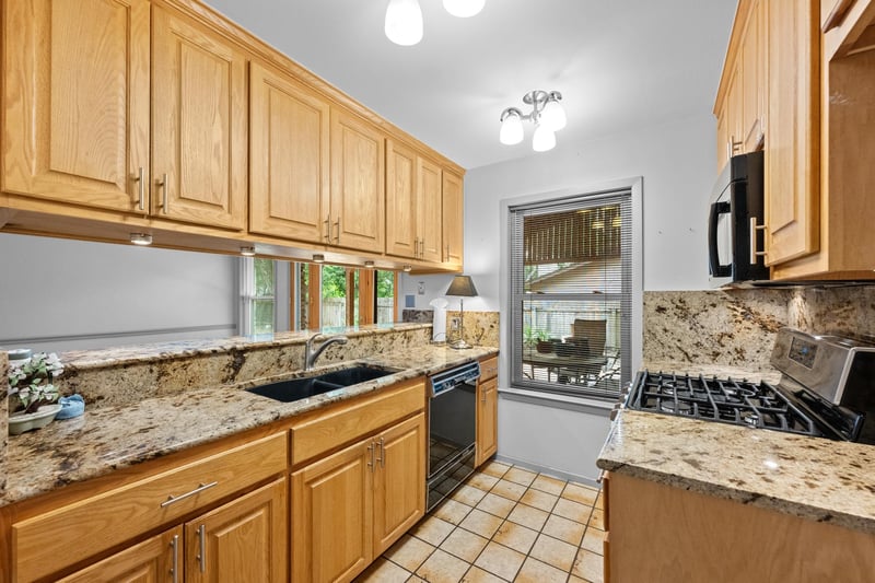 Virtual tour of 2506 Redleaf LN