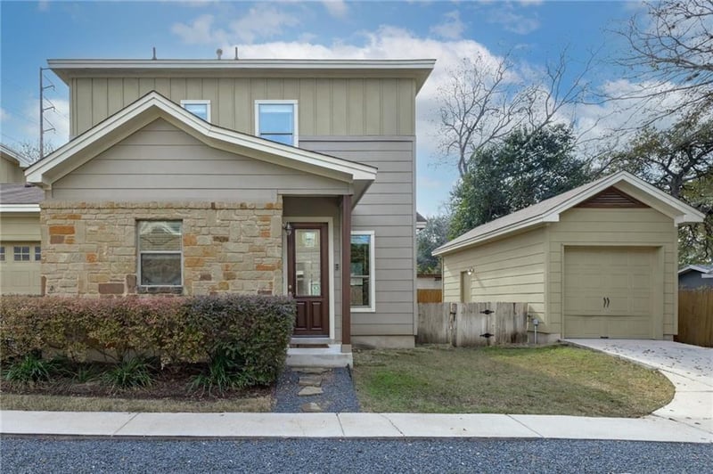 Virtual tour of 2506 S 5th ST Unit #B