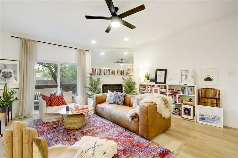 Virtual tour of 2508 W 12th ST Unit #203