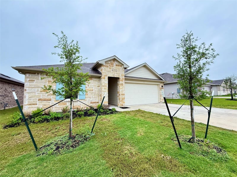Virtual tour of 251 Arroyo Sweetwood Cir