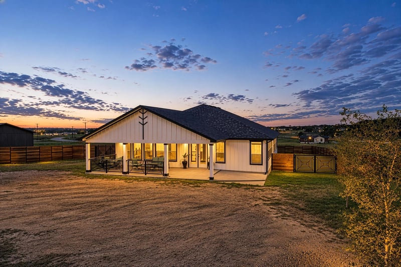Virtual tour of 251 Estrella LN