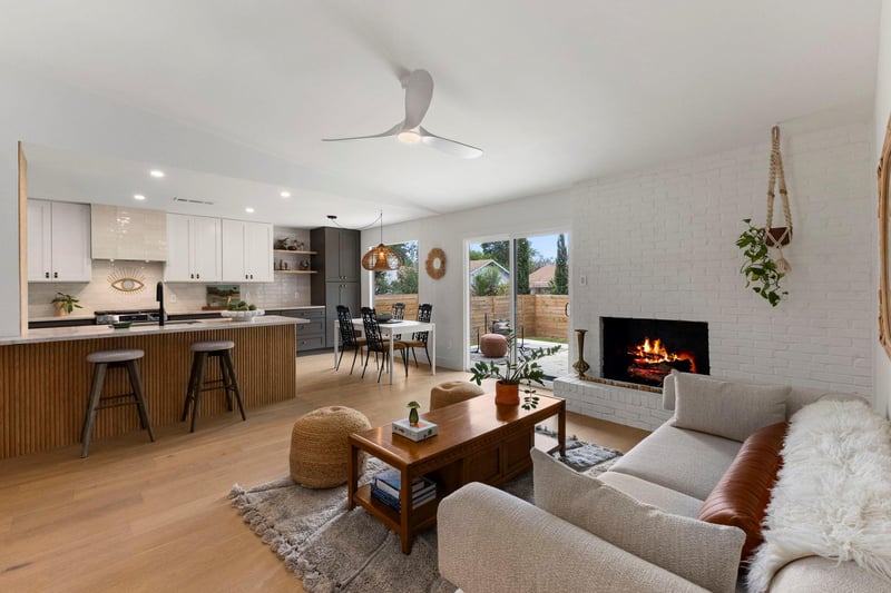 Virtual tour of 2512 McGregor Dr