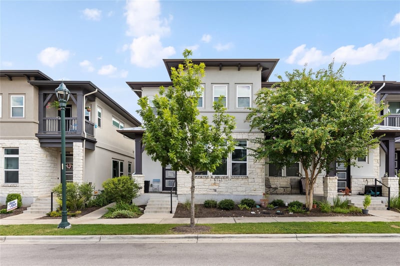 Virtual tour of 2515 Robert Browning St