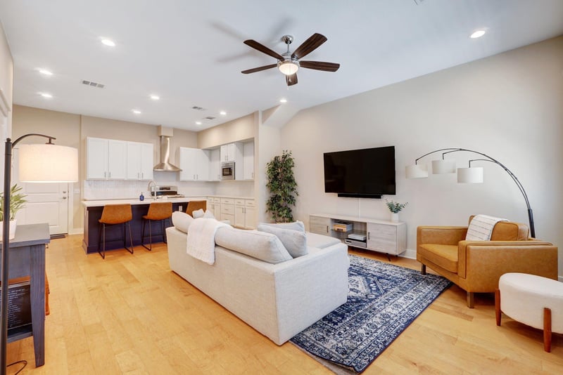 Virtual tour of 2520 Bluebonnet LN Unit #41