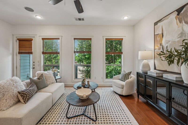 Virtual tour of 2520 Bluebonnet LN Unit #48