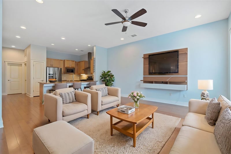 Virtual tour of 2520 BLUEBONNET LN Unit #53
