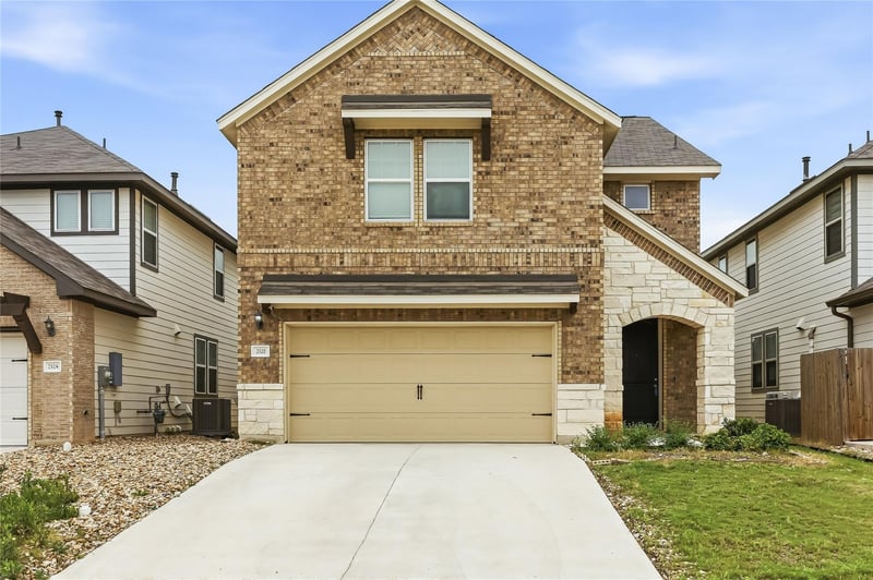 Virtual tour of 2520 Roosevelt RD