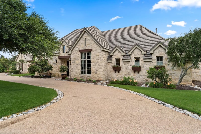 Virtual tour of 2522 Waymaker WAY