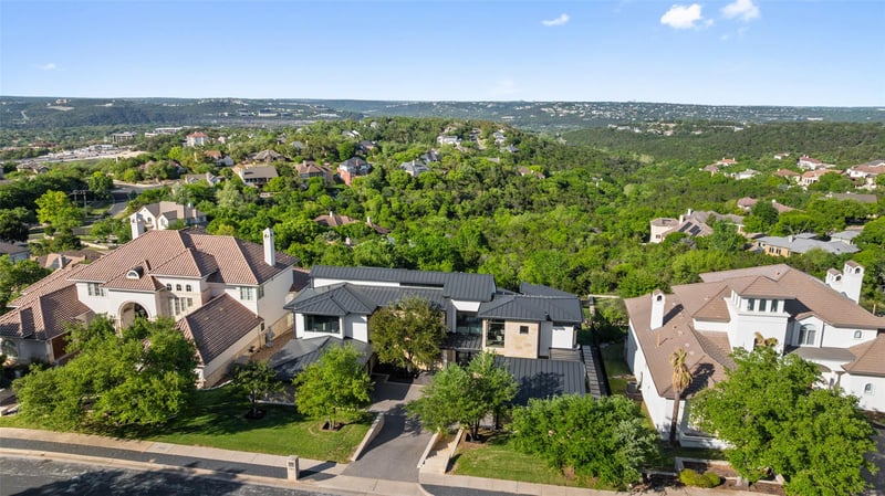 Virtual tour of 2551 Waymaker WAY