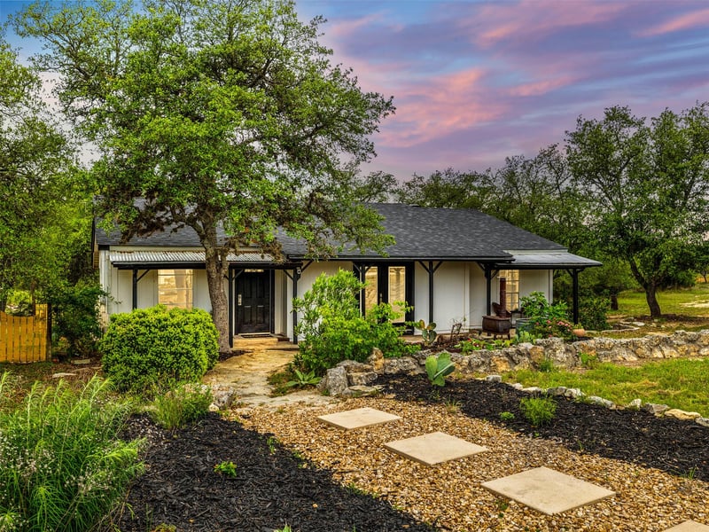 Virtual tour of 2591 Spring Valley DR