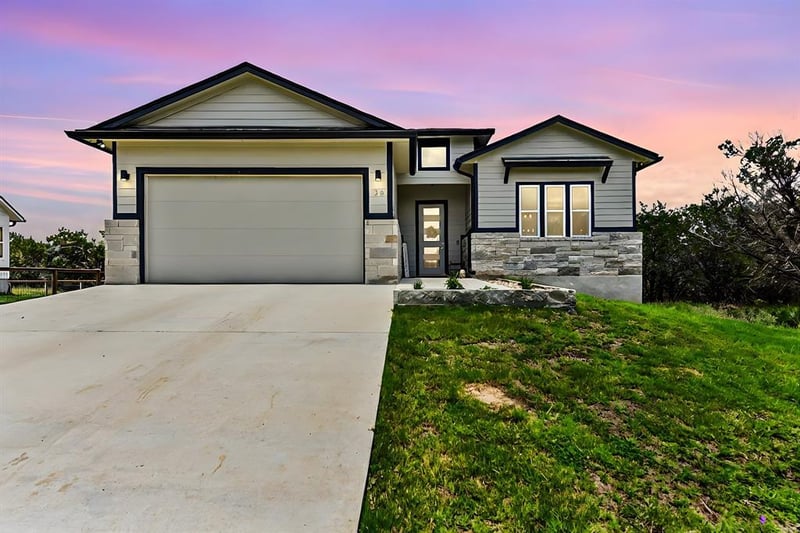 Virtual tour of 26 Quiet Meadow CIR