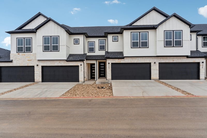 Virtual tour of 2600 Gattis School RD Unit #1003
