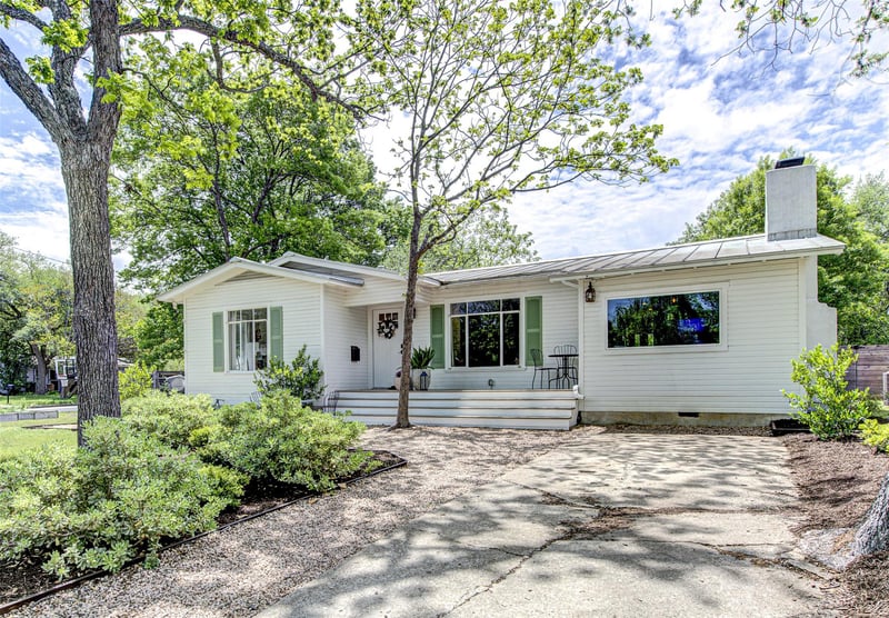 Virtual tour of 2601 Geraghty Ave