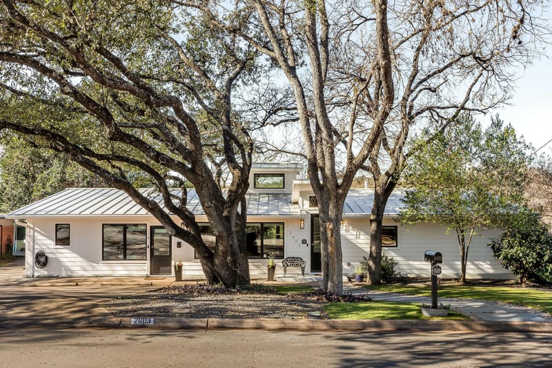 Virtual tour of 2603 Deerfoot TRL