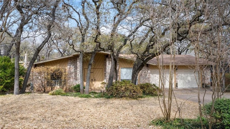Virtual tour of 2604 Foxglen DR