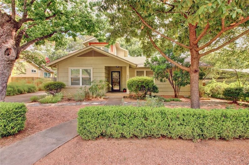 Virtual tour of 2604 W 48th St