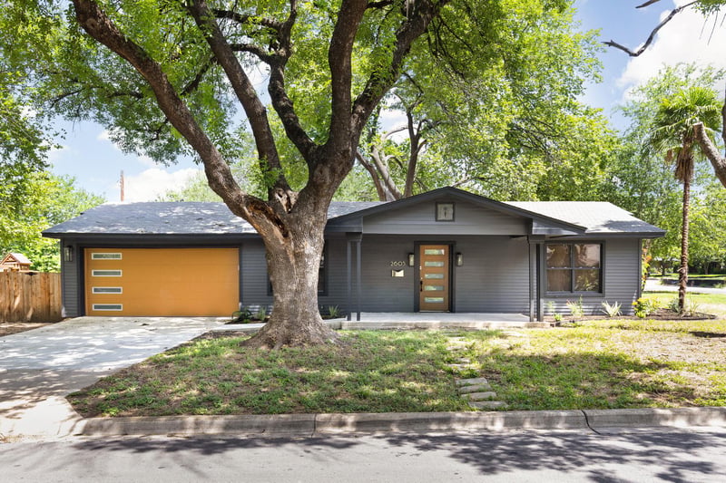 Virtual tour of 2605 Friar Tuck LN