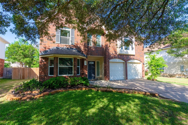 Virtual tour of 2605 Oakwood Glen DR