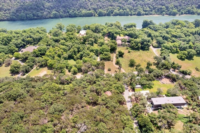 Virtual tour of 2610 Cuernavaca DR