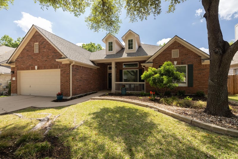 Virtual tour of 2611 Henley Dr