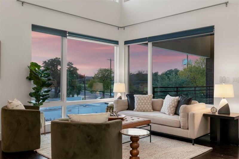 Virtual tour of 2612 W 12th ST Unit #303