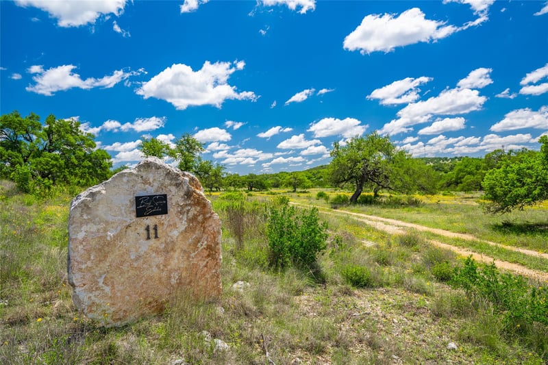 Virtual tour of 262 Cuesta Pass