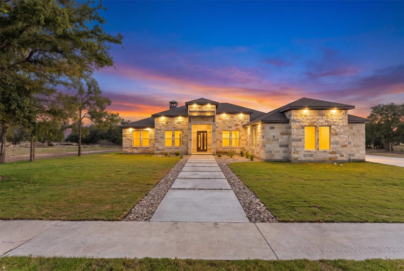 Virtual tour of 262 Sunday DR
