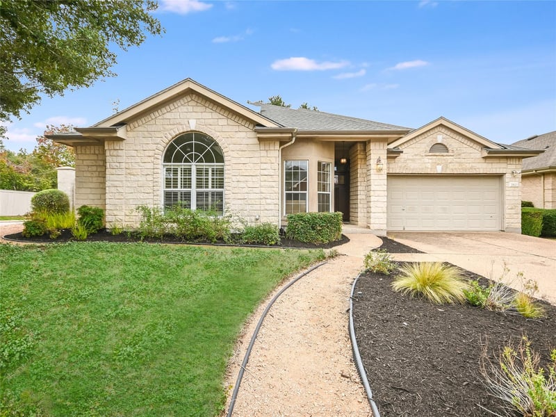 Virtual tour of 2620 Cascade Falls DR
