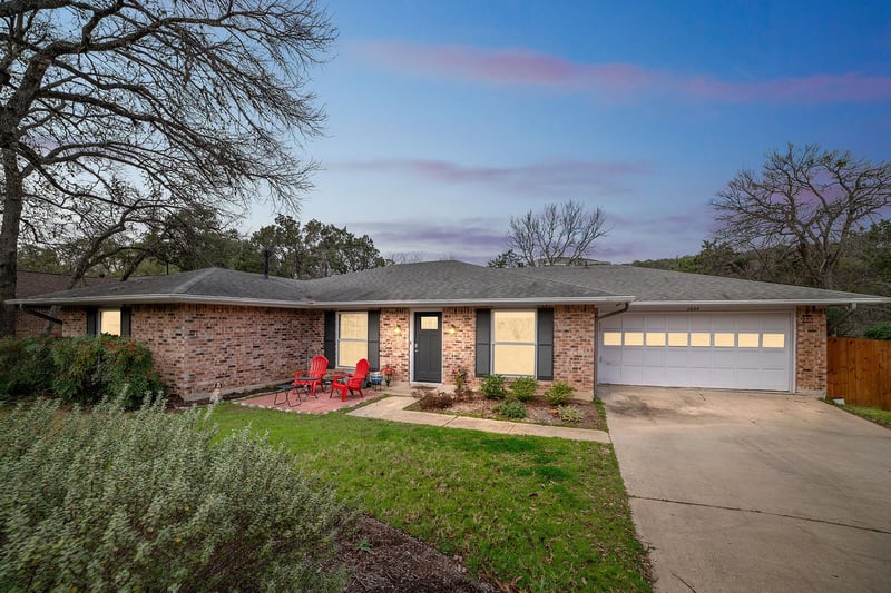 Virtual tour of 2624 Barton Hills DR